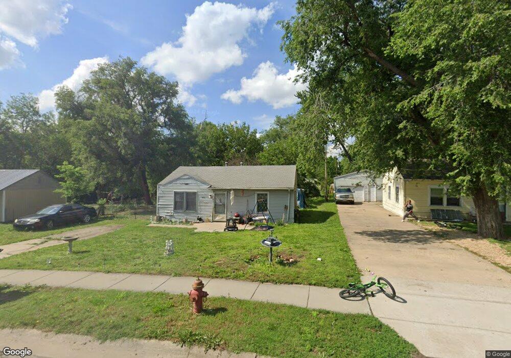 438 SE 34th St, Topeka, KS 66605 - photo 1