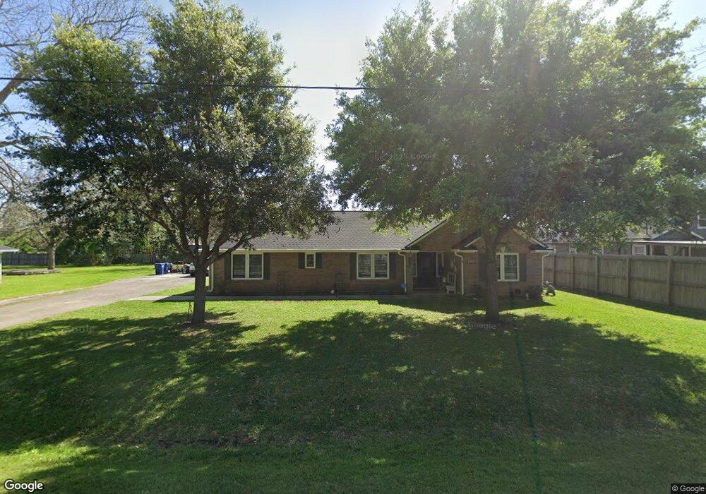1513 Avenue D, Bay City, TX 77414 - photo 1
