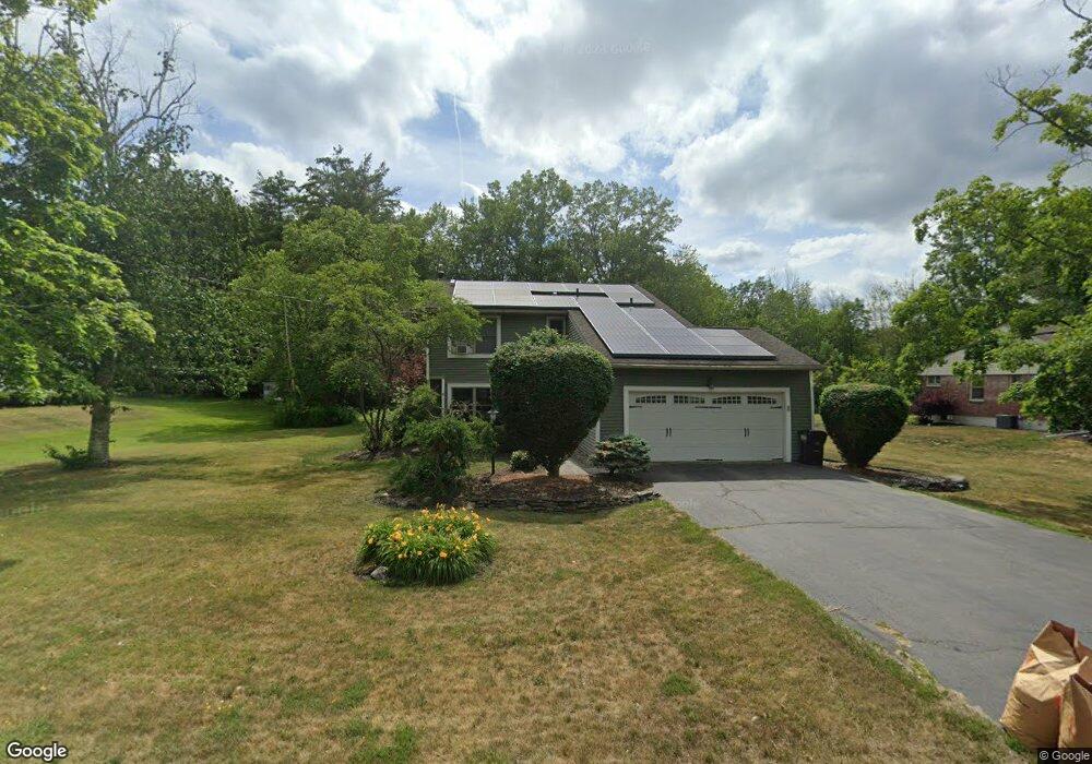 284 Lisha Kill Rd, Schenectady, NY 12309 - photo 1