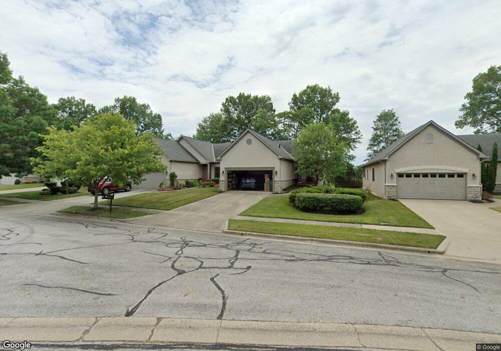 6113 McNaughten Grove Ln, Columbus, OH 43213 - photo 1