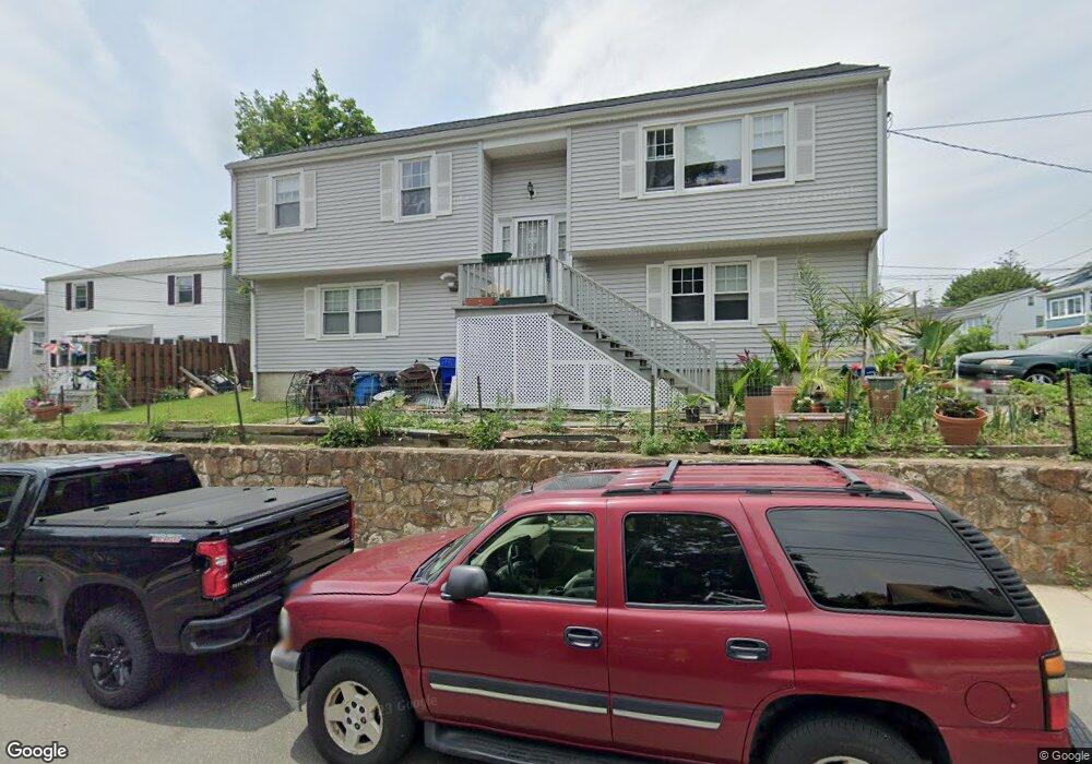 29 1/2 Camp St, Norwalk, CT 06851 - photo 1