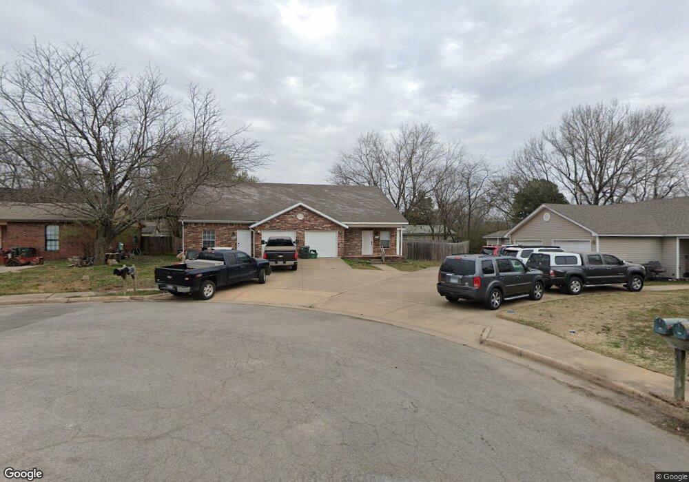 1672&1674 E Evalyn Cir, Fayetteville, AR 72701 - photo 1