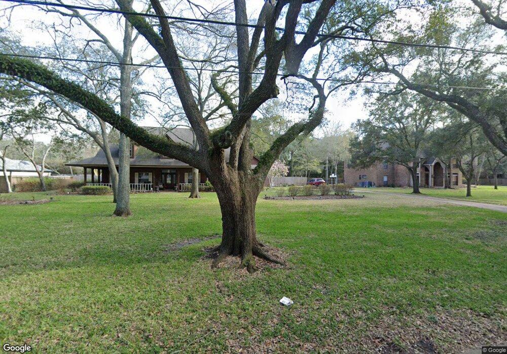 309 W Spreading Oaks Ave, Friendswood, TX 77546 - photo 1