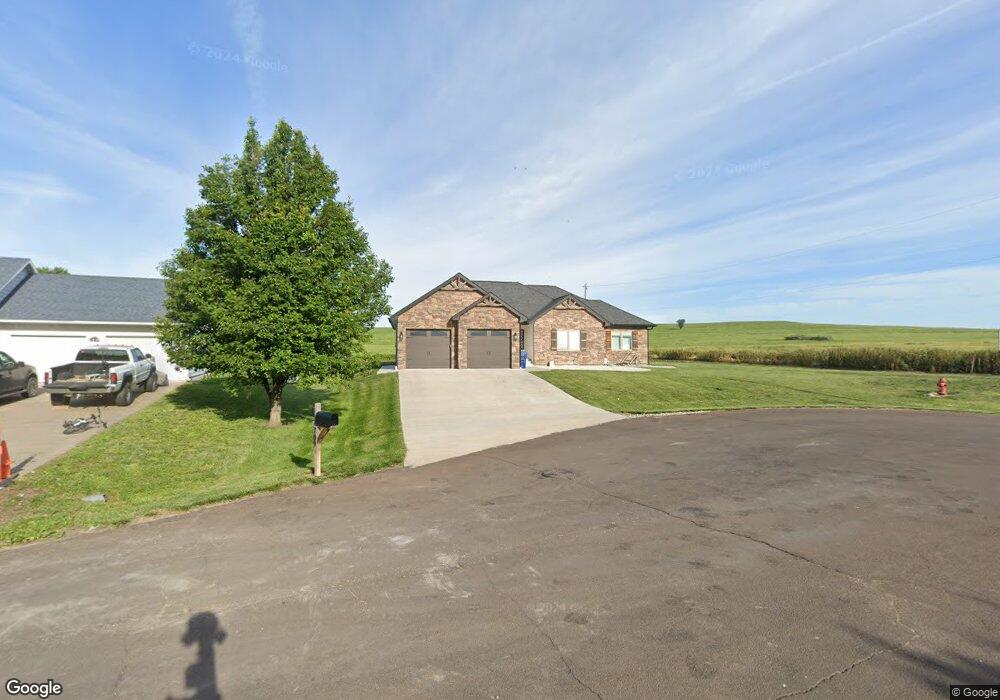 709 Pierce St, Maple Hill, KS 66507 - photo 1