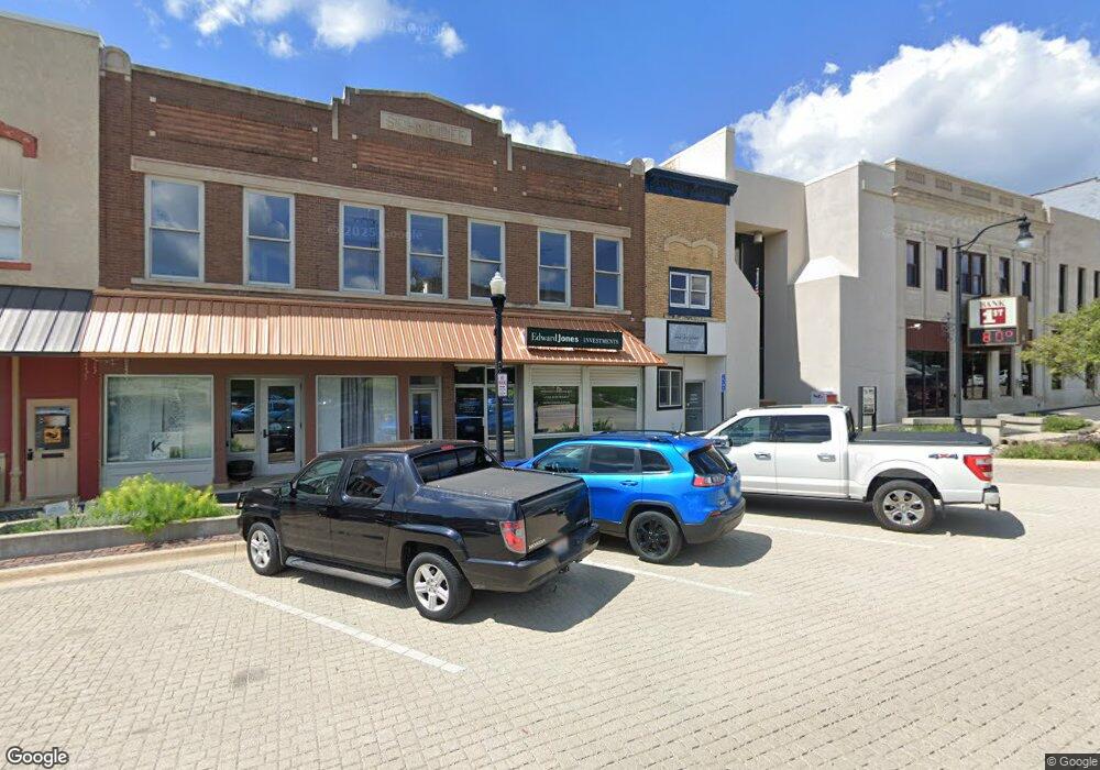 111 N Vine St, West Union, IA 52175 - photo 1