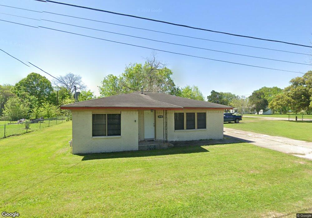 3010 Avenue A, Bay City, TX 77414 - photo 1