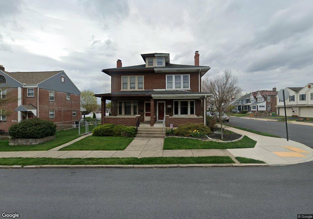 1052 N 18th St, Allentown, PA 18104 - photo 1