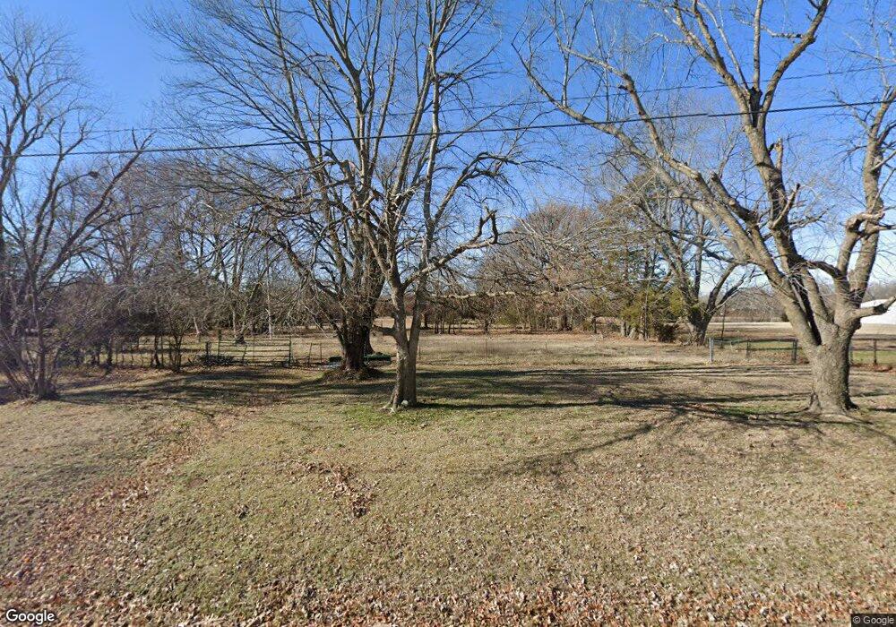 903 S 35th St, Parsons, KS 67357 - photo 1