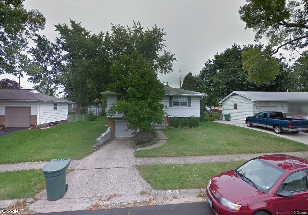 6305 Faircrest Rd, Columbus, OH 43229 - photo 1