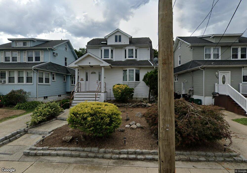 126 Lyon Place, Lynbrook, NY 11563 - photo 1