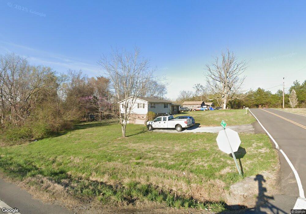106 Ridgewood Dr, Shelbyville, TN 37160 - photo 1