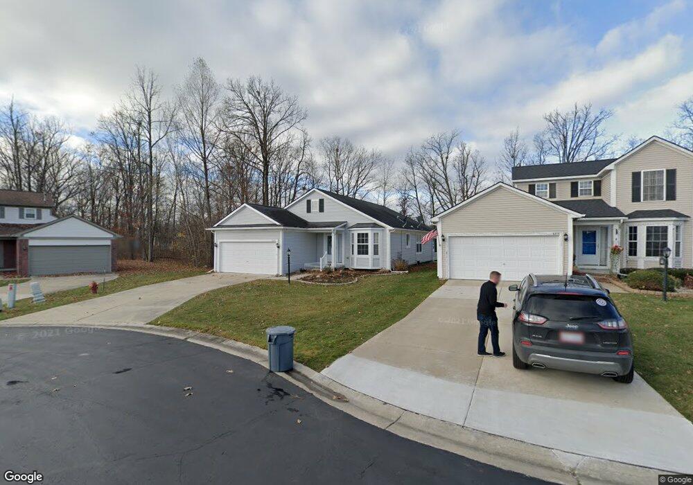 5212 Sandalwood Cir unit Bldg-Unit, Grand Blanc, MI 48439 - photo 1