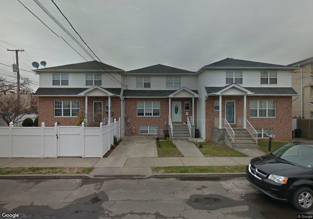 5 Mclaughlin St unit 2, Staten Island, NY 10305 - photo 1