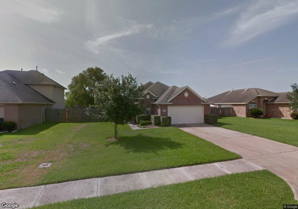 1407 Barras St, Alvin, TX 77511 - photo 1