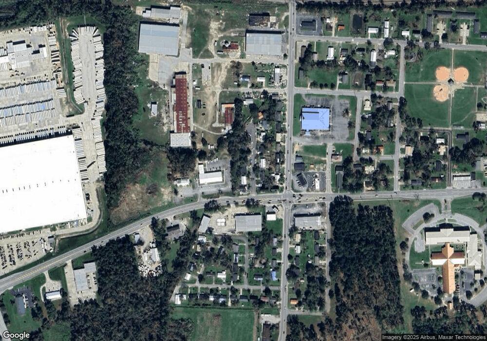 715 Kennedy Cir, Douglas, GA 31533 - photo 1