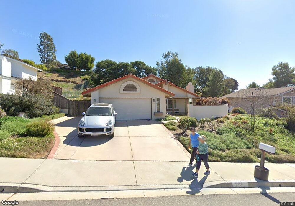 2715 Chestnut Ave, Carlsbad, CA 92010 - photo 1