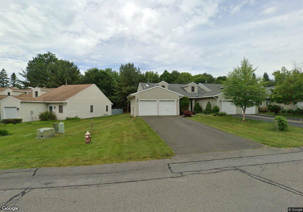 7039 Suzanne Ln, Schenectady, NY 12303 - photo 1