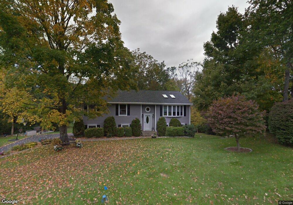 239 Ravencrest Rd, Yorktown Heights, NY 10598 - photo 1