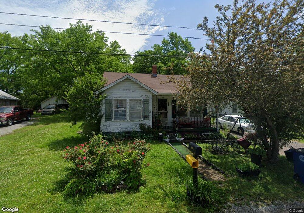 464 Evans St, Shelbyville, TN 37160 - photo 1
