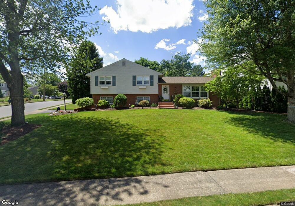904 N 3rd St, Emmaus, PA 18049 - photo 1