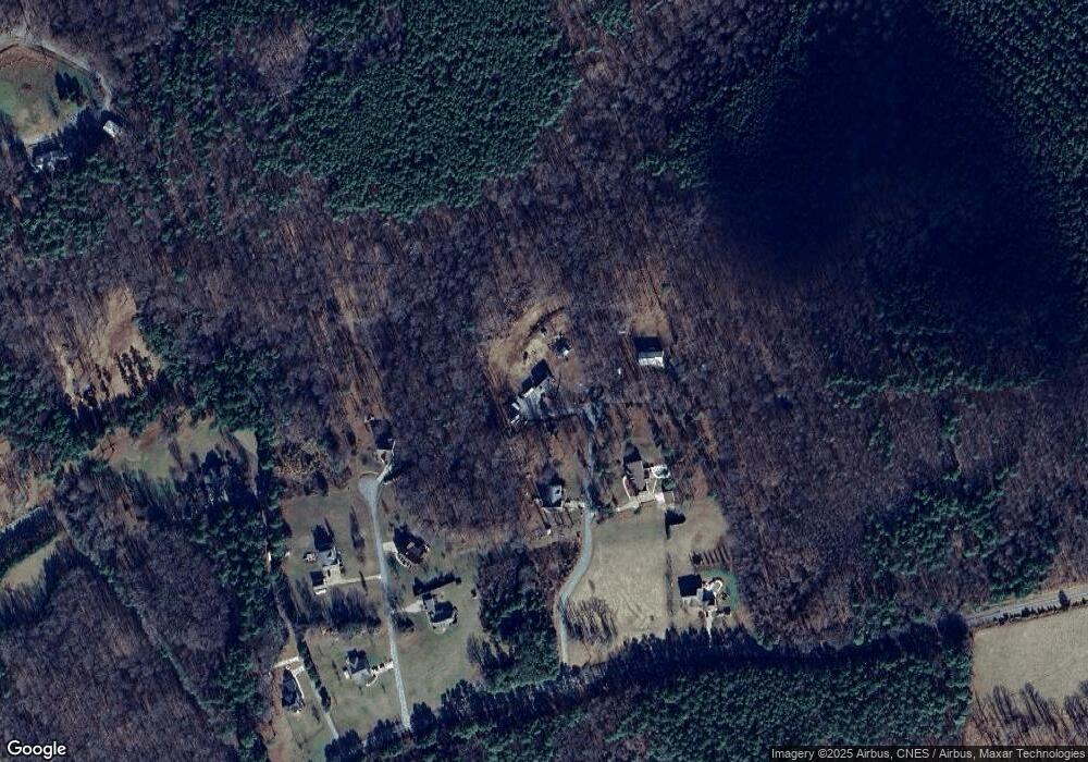 137 Cloverdale Dr, Pittsboro, NC 27312 - photo 1