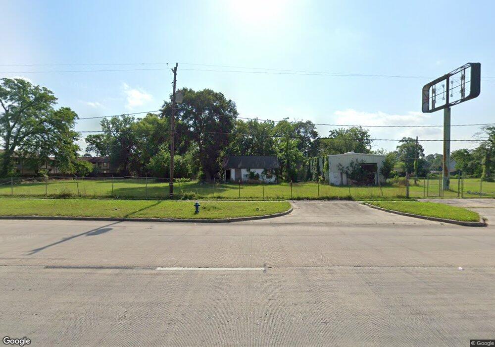 8726 Eastex Fwy, Houston, TX 77093 - photo 1