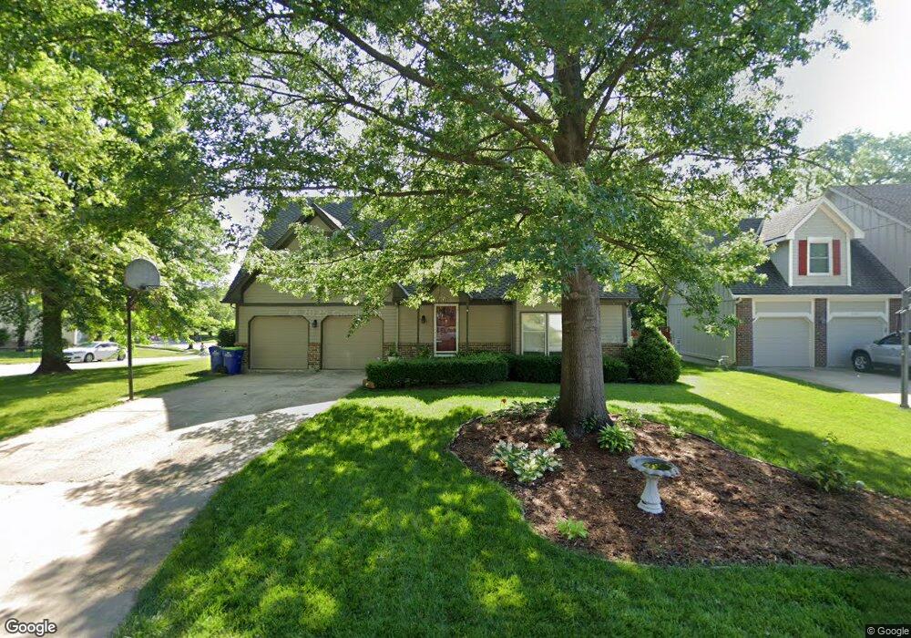 8333 Twilight Ln, Lenexa, KS 66219 - photo 1