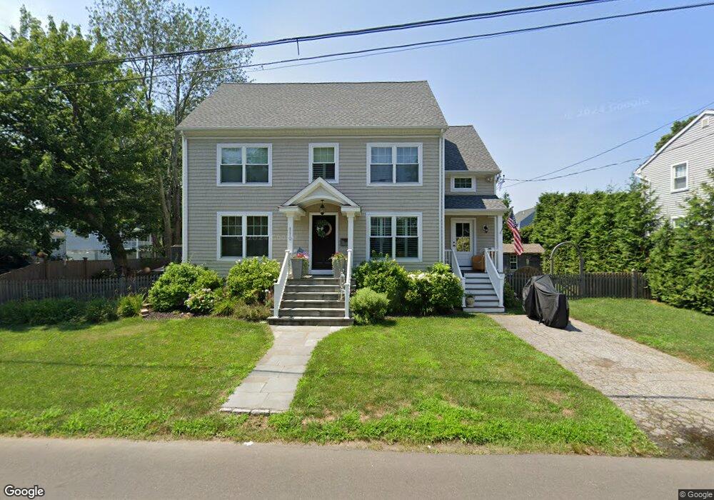 110 Cummings Ave, Fairfield, CT 06824 - photo 1