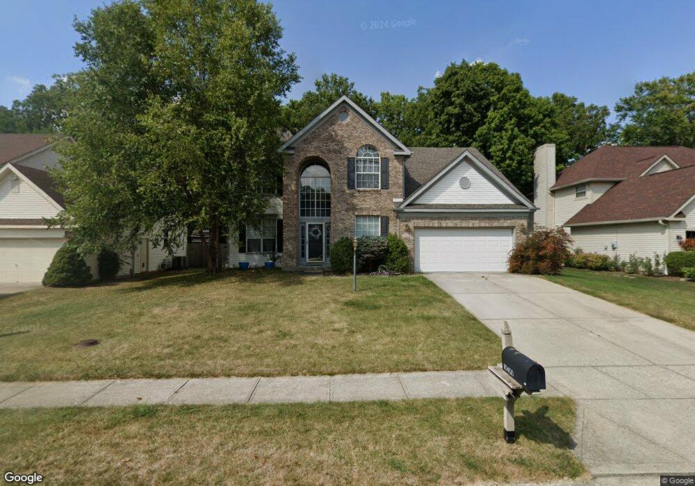 10450 Fox Creek Ln, Fishers, IN 46037 - photo 1