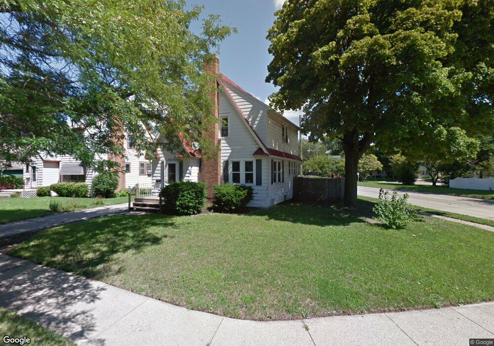 740 Durant St, Lansing, MI 48915 - photo 1