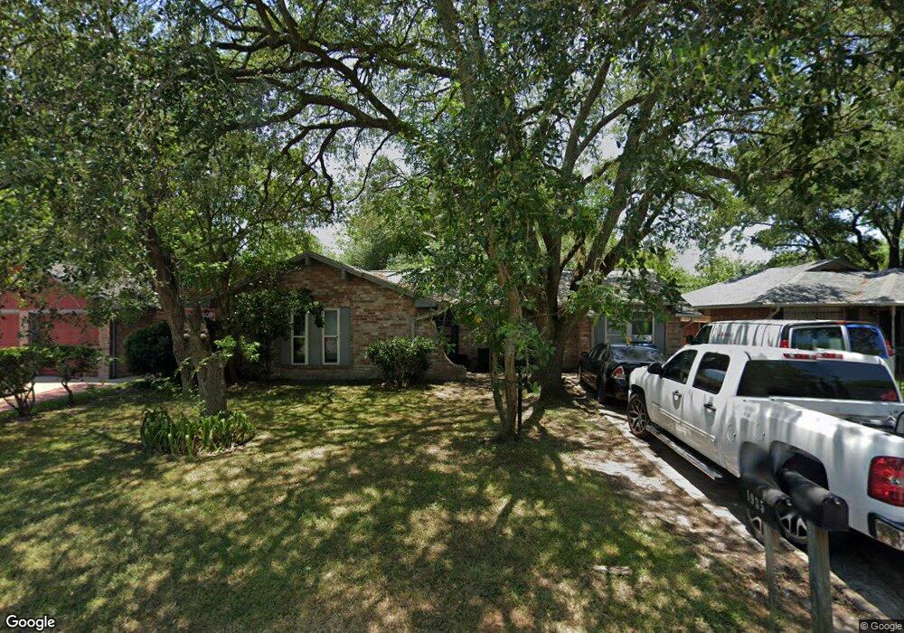1935 Barnsley Ln, Houston, TX 77088 - photo 1