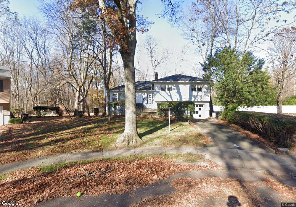 156 Seneca Ct, Paramus, NJ 07652 - photo 1