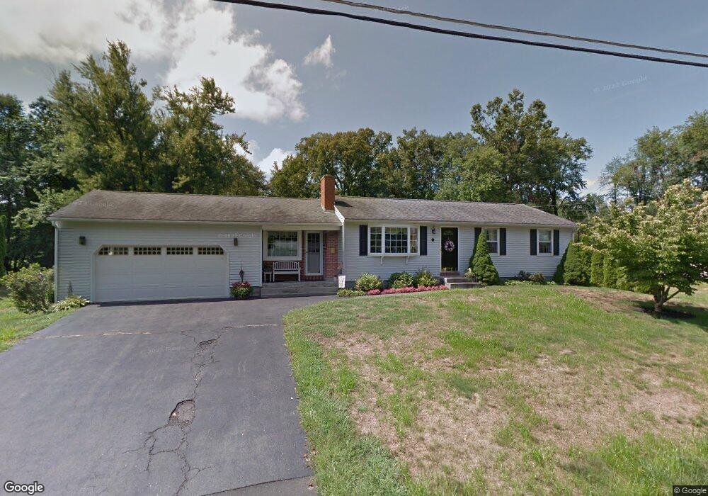 13 Bess Rd, Enfield, CT 06082 - photo 1