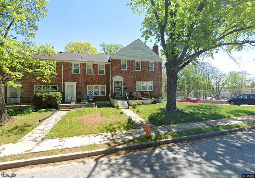 8101 Clyde Bank Rd, Parkville, MD 21234 - photo 1