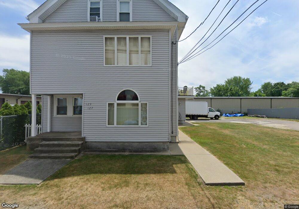 127 Webster St, Pawtucket, RI 02861 - photo 1