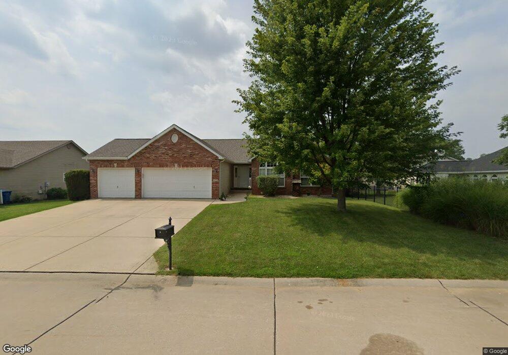 2779 Deerfield Dr, Maryville, IL 62062 - photo 1