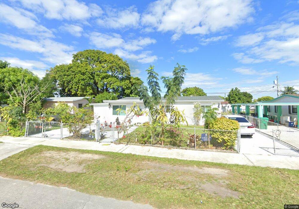 10831 SW 222nd St, Miami, FL 33170 - photo 1