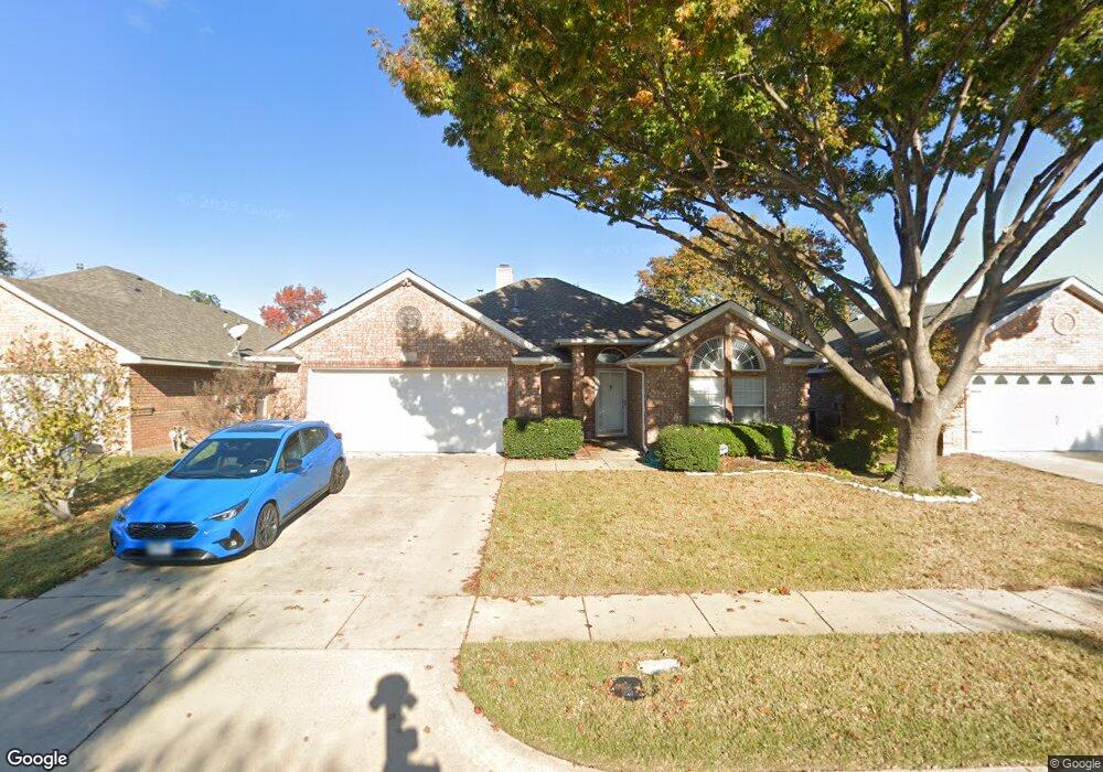 328 Chantilly Ct, Hurst, TX 76054 - photo 1