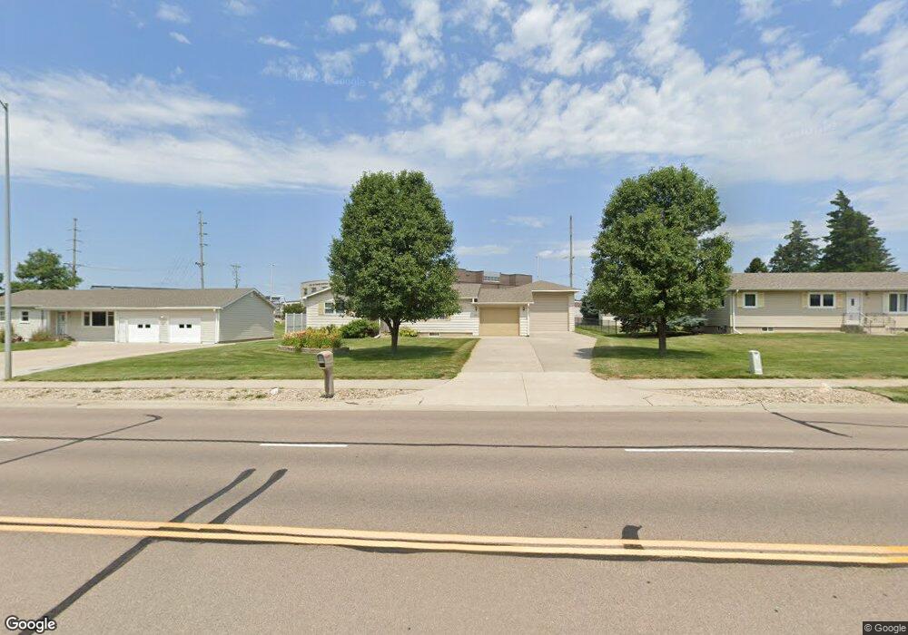 901 E Benjamin Ave, Norfolk, NE 68701 - photo 1