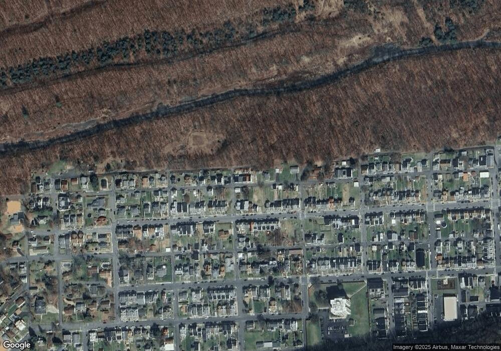 1435 W Independence St, Coal Township, PA 17866 - photo 1