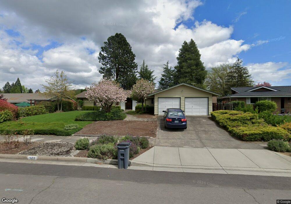 1458 N Keene Way Dr, Medford, OR 97504 - photo 1