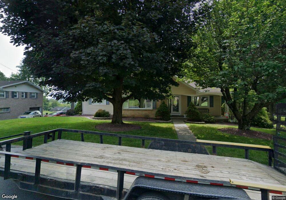 122 Forest Dr, Nazareth, PA 18064 - photo 1