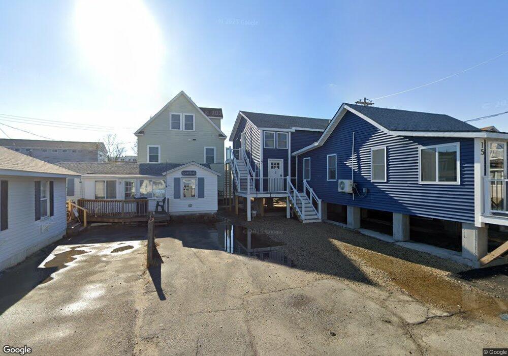 17 Keefe Ave, Hampton, NH 03842 - photo 1