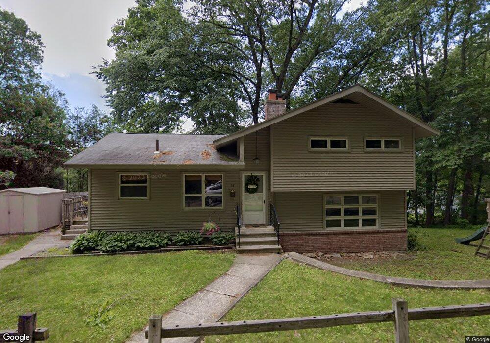 19 Firglade St, Worcester, MA 01602 - photo 1