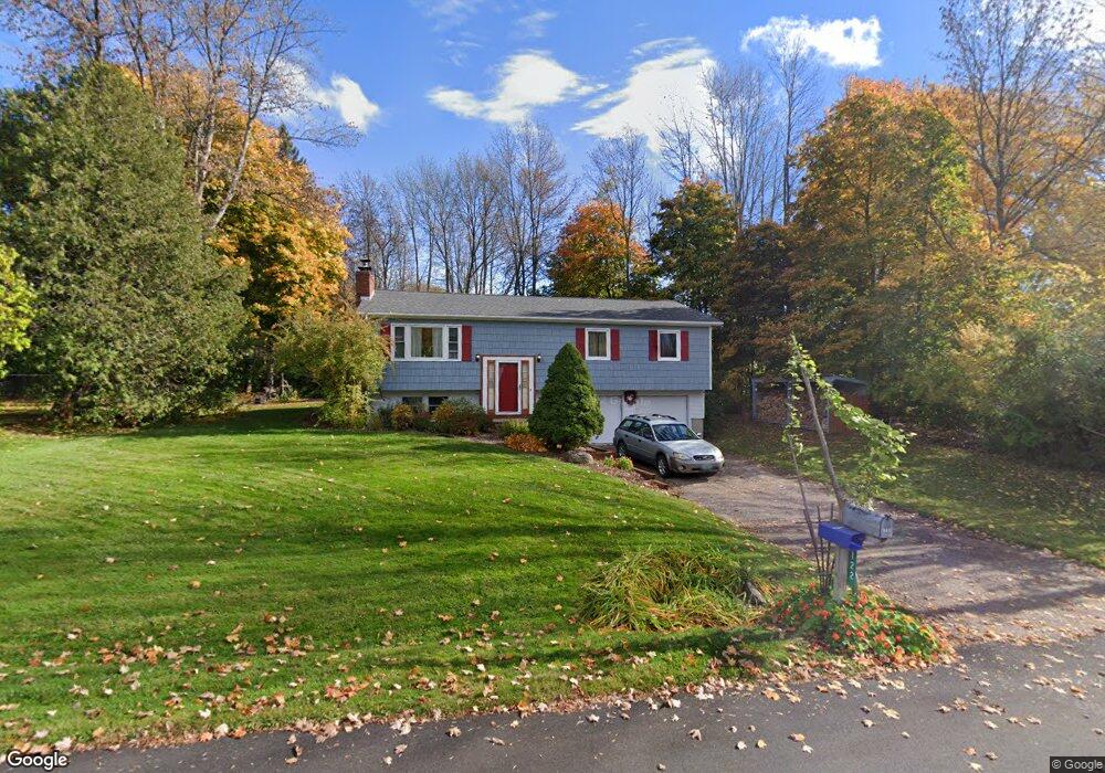 122 Hullcrest Ln, Shelburne, VT 05482 - photo 1