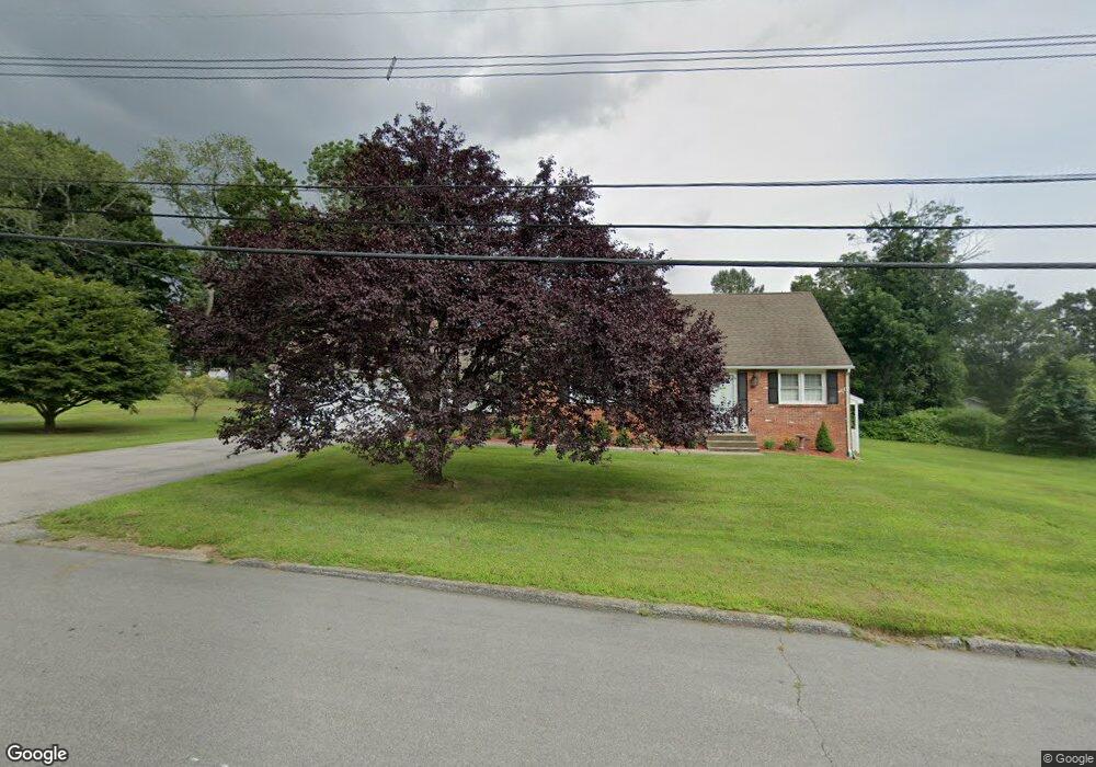 8 Larry St, Norwich, CT 06360 - photo 1