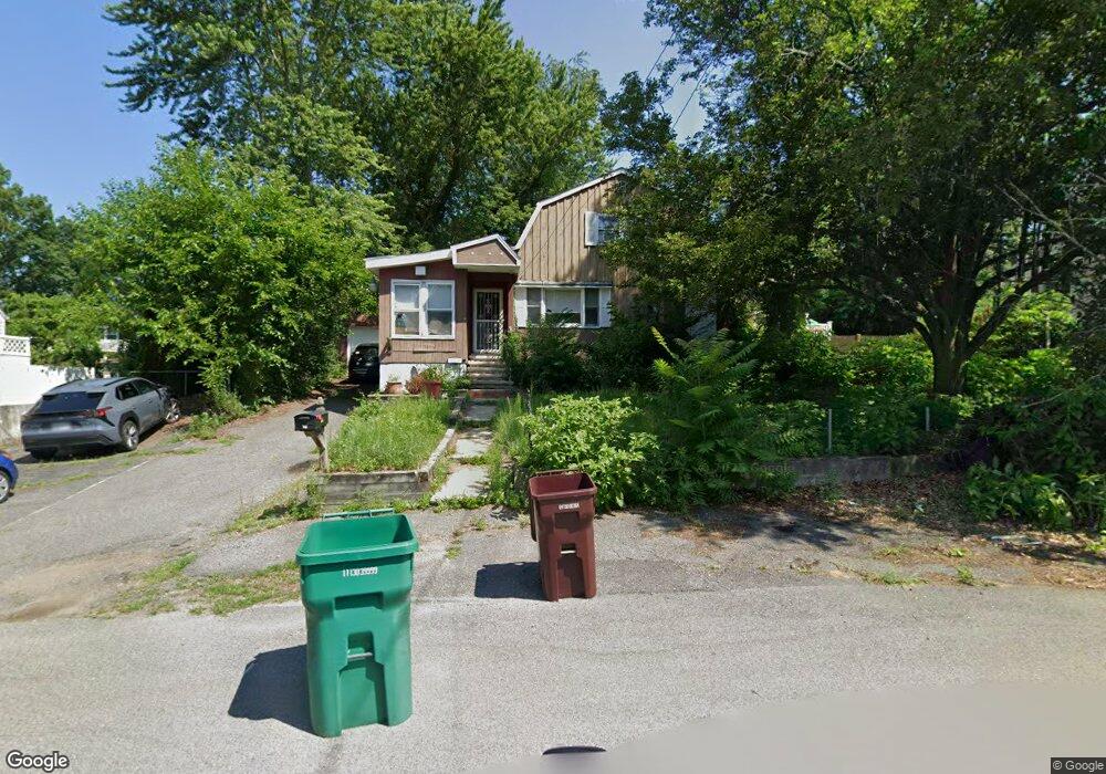 24 Pemberton St, Lowell, MA 01850 - photo 1