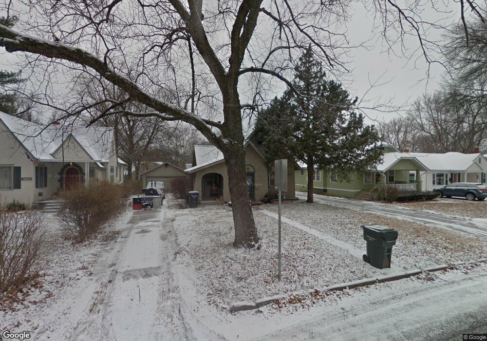 1035 SW Randolph Ave, Topeka, KS 66604 - photo 1
