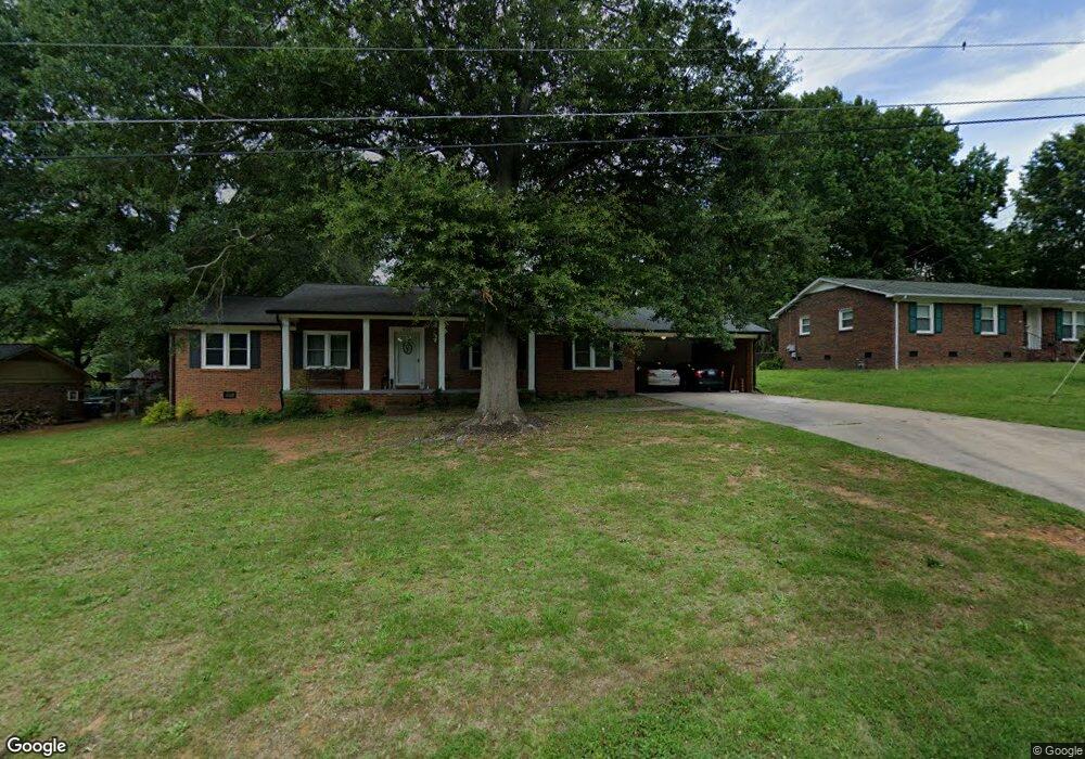 820 Waters St, Shelby, NC 28152 - photo 1