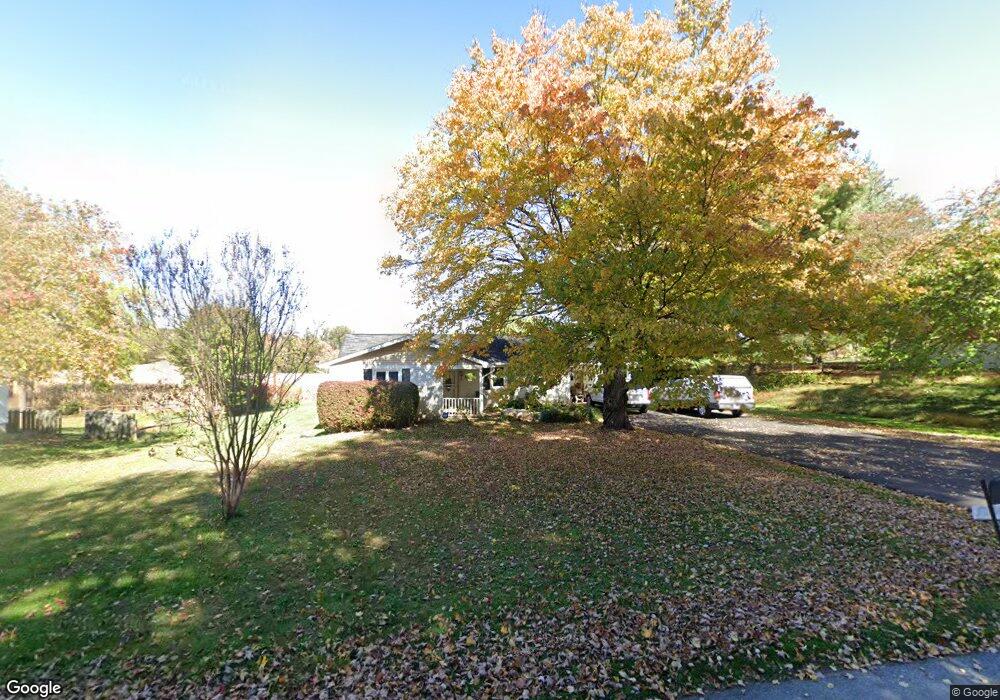 6214 Rolling View Dr, Sykesville, MD 21784 - photo 1